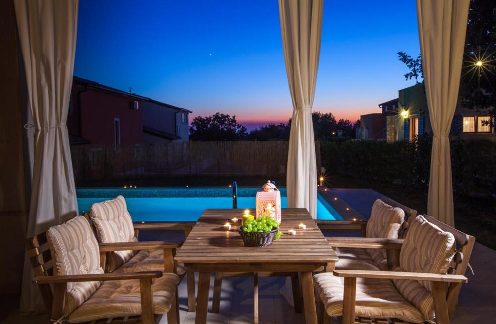 Villas Vilanija Умаг Экстерьер фото